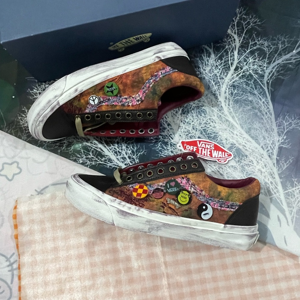 Vans Multicolor Low Top Sneakers with Black Toe - Picture 8 of 11